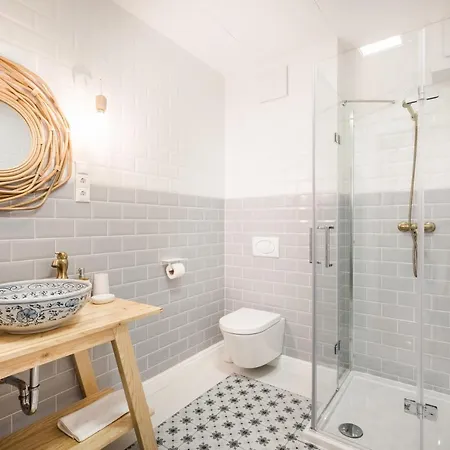 Roomli Boho Chic Apartment Budapest