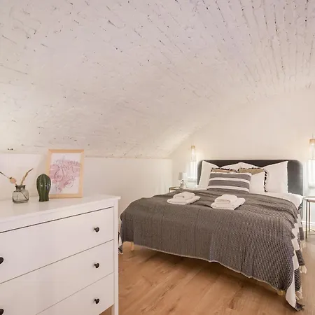 Apartment Roomli Boho Chic Budapest