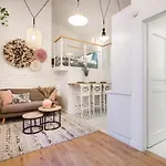 Roomli Boho Chic Apartment