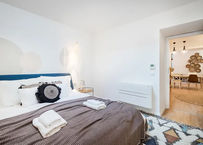 Lägenhet Roomli Boho Chic *