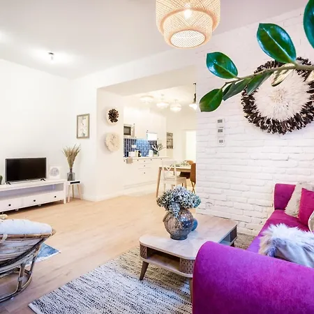 Roomli Boho Chic ブダペスト